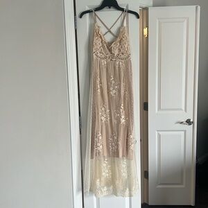 Maxi dress lace